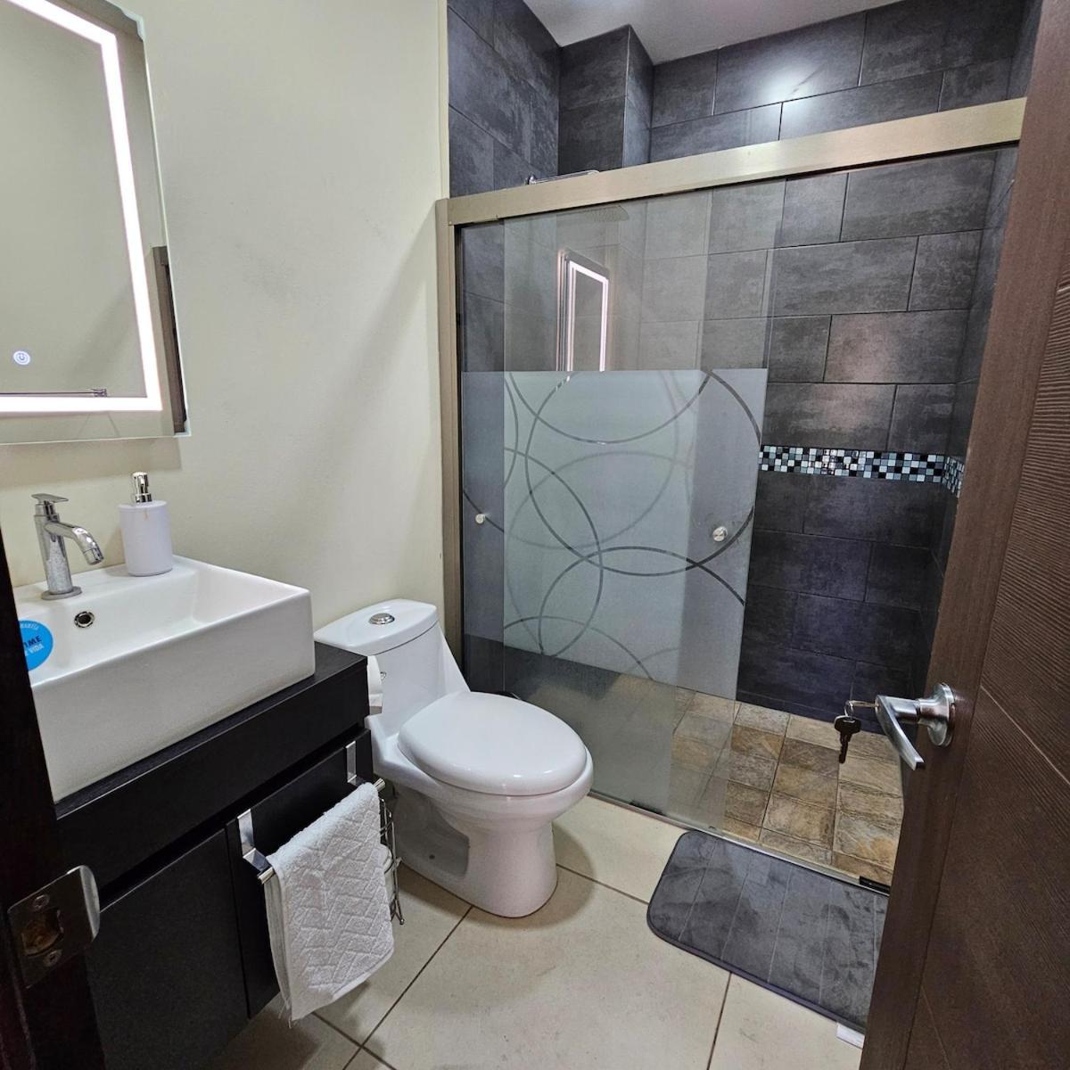 Centrico Colonia Escalon Apartment San Salvador